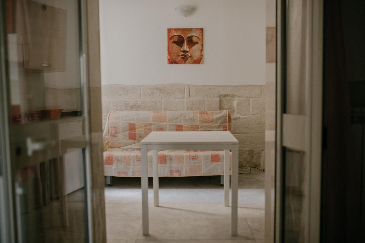 Le Camporelle In Citta Bed and Breakfast Lecce Exterior foto