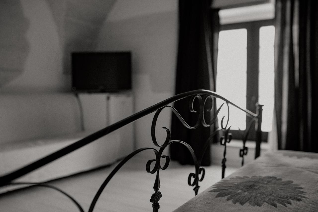 Le Camporelle In Citta Bed and Breakfast Lecce Exterior foto
